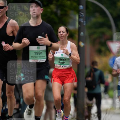 21.09.2025 - PSD Bank Halbmarathon Patografie http://msf.ph/oto/8949752 21.09.2025 09:58:01 Laufen 1991, 1900 meine-sportfotos.de