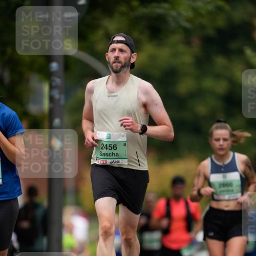 21.09.2025 - PSD Bank Halbmarathon Patografie http://msf.ph/oto/8949786 21.09.2025 10:14:48 Laufen 2456, 2860 meine-sportfotos.de