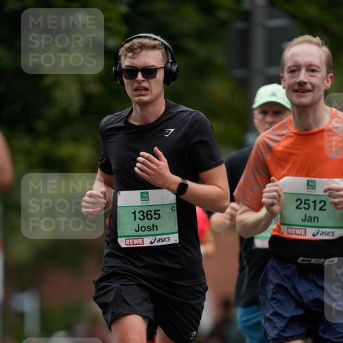 21.09.2025 - PSD Bank Halbmarathon Patografie http://msf.ph/oto/8949795 21.09.2025 10:16:15 Laufen 1365, 2512 meine-sportfotos.de