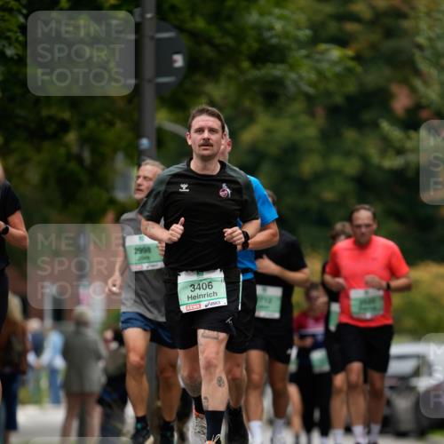 21.09.2025 - PSD Bank Halbmarathon Patografie http://msf.ph/oto/8949856 21.09.2025 10:23:10 Laufen 2998, 201, 3406, 7712 meine-sportfotos.de