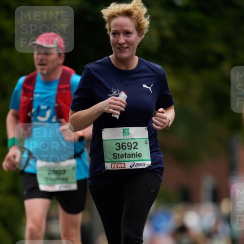 21.09.2025 - PSD Bank Halbmarathon Patografie http://msf.ph/oto/8949926 21.09.2025 10:25:54 Laufen 2803, 3692 meine-sportfotos.de