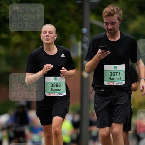 21.09.2025 - PSD Bank Halbmarathon Patografie http://msf.ph/oto/8949957 21.09.2025 10:27:03 Laufen 3393, 3671 meine-sportfotos.de