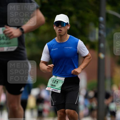 21.09.2025 - PSD Bank Halbmarathon Patografie http://msf.ph/oto/8949976 21.09.2025 10:27:57 Laufen 3438, 1171 meine-sportfotos.de