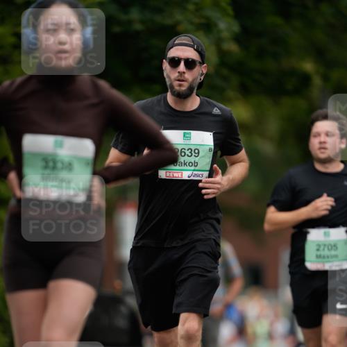 21.09.2025 - PSD Bank Halbmarathon Patografie http://msf.ph/oto/8950077 21.09.2025 10:32:02 Laufen 3236, 2639, 40, 2705 meine-sportfotos.de