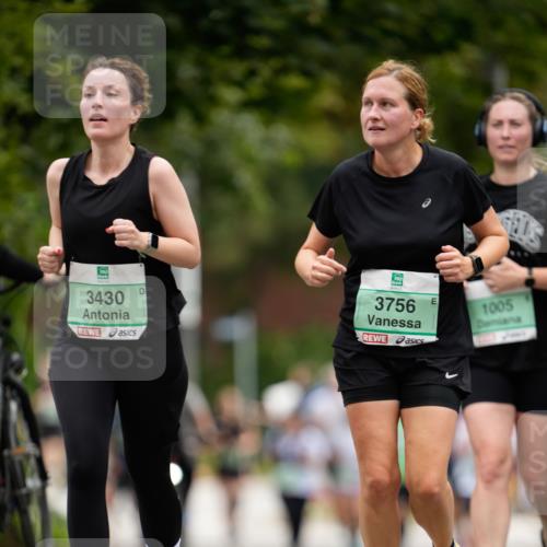 21.09.2025 - PSD Bank Halbmarathon Patografie http://msf.ph/oto/8950239 21.09.2025 10:39:05 Laufen 3430, 3756, 1005 meine-sportfotos.de