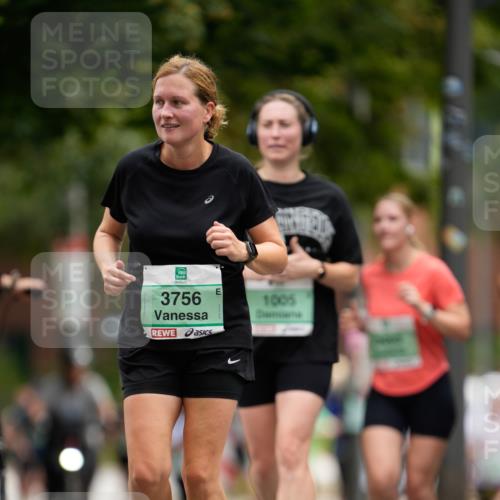 21.09.2025 - PSD Bank Halbmarathon Patografie http://msf.ph/oto/8950240 21.09.2025 10:39:07 Laufen 3756, 1005 meine-sportfotos.de
