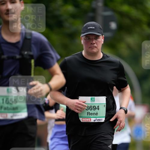 21.09.2025 - PSD Bank Halbmarathon Patografie http://msf.ph/oto/8950250 21.09.2025 10:39:34 Laufen 1655, 3694 meine-sportfotos.de