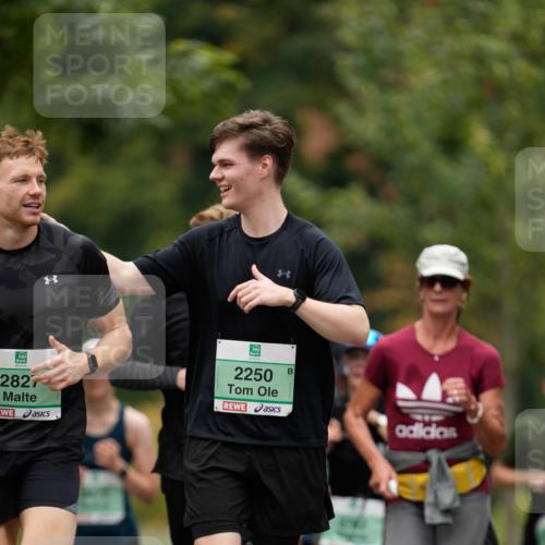 21.09.2025 - PSD Bank Halbmarathon Patografie http://msf.ph/oto/8950261 21.09.2025 10:40:02 Laufen 2827, 2250 meine-sportfotos.de