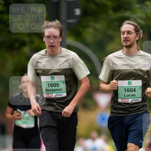 21.09.2025 - PSD Bank Halbmarathon Patografie http://msf.ph/oto/8950270 21.09.2025 10:40:24 Laufen 1605, 1604 meine-sportfotos.de