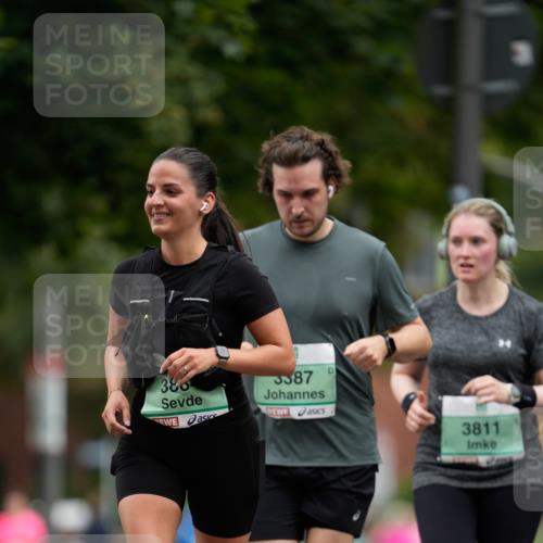21.09.2025 - PSD Bank Halbmarathon Patografie http://msf.ph/oto/8950380 21.09.2025 10:47:12 Laufen 3884, 3387, 3811 meine-sportfotos.de