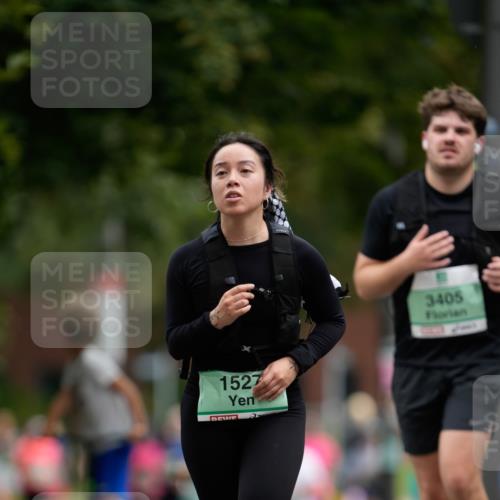 21.09.2025 - PSD Bank Halbmarathon Patografie http://msf.ph/oto/8950386 21.09.2025 10:47:22 Laufen 1527, 3405 meine-sportfotos.de