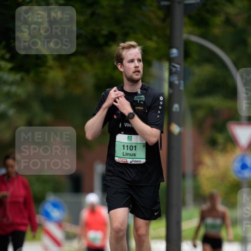 21.09.2025 - PSD Bank Halbmarathon Patografie http://msf.ph/oto/8950491 21.09.2025 10:58:05 Laufen 1101 meine-sportfotos.de