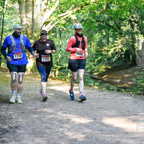 28.09.2025 - 33. Volkslauf durch das schöne Alstertal Dr. Thomas Lammeyer http://msf.ph/oto/8952950 28.09.2025 10:24:16 Laufen 1738, 1103, 1098 meine-sportfotos.de