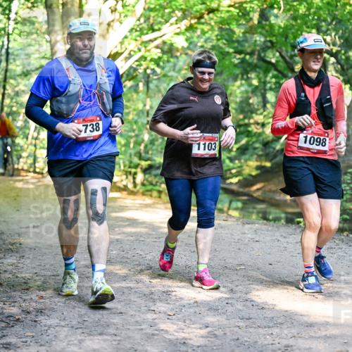 28.09.2025 - 33. Volkslauf durch das schöne Alstertal Dr. Thomas Lammeyer http://msf.ph/oto/8952958 28.09.2025 10:24:18 Laufen 738, 1103, 1098 meine-sportfotos.de