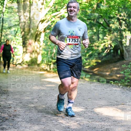 28.09.2025 - 33. Volkslauf durch das schöne Alstertal Dr. Thomas Lammeyer http://msf.ph/oto/8952985 28.09.2025 10:24:24 Laufen 10, 1753 meine-sportfotos.de