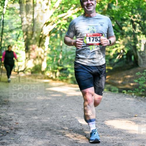 28.09.2025 - 33. Volkslauf durch das schöne Alstertal Dr. Thomas Lammeyer http://msf.ph/oto/8952987 28.09.2025 10:24:24 Laufen 10, 1753 meine-sportfotos.de
