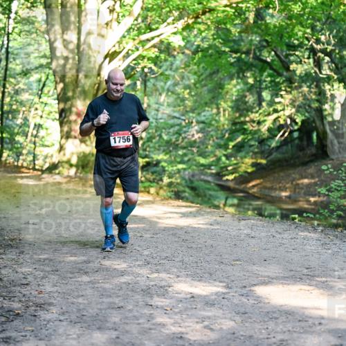28.09.2025 - 33. Volkslauf durch das schöne Alstertal Dr. Thomas Lammeyer http://msf.ph/oto/8952991 28.09.2025 10:24:36 Laufen 1756 meine-sportfotos.de