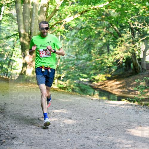 28.09.2025 - 33. Volkslauf durch das schöne Alstertal Dr. Thomas Lammeyer http://msf.ph/oto/8953078 28.09.2025 10:33:07 Laufen 11, 2506 meine-sportfotos.de