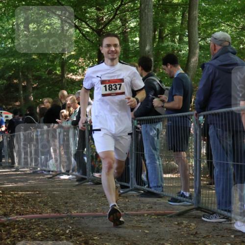 28.09.2025 - 33. Volkslauf durch das schöne Alstertal Strokosch-Dieckow http://msf.ph/oto/8953090 28.09.2025 12:28:38 Ziel 1837, 2602 meine-sportfotos.de