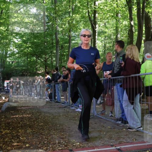 28.09.2025 - 33. Volkslauf durch das schöne Alstertal Strokosch-Dieckow http://msf.ph/oto/8953161 28.09.2025 12:29:02 Ziel 2481, 2482 meine-sportfotos.de