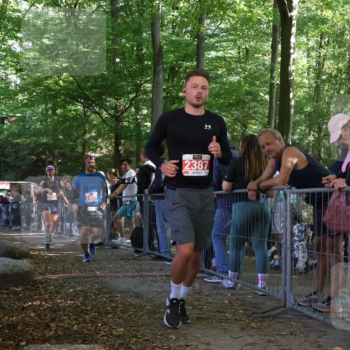 28.09.2025 - 33. Volkslauf durch das schöne Alstertal Strokosch-Dieckow http://msf.ph/oto/8953191 28.09.2025 12:29:30 Ziel 2436, 2484 meine-sportfotos.de