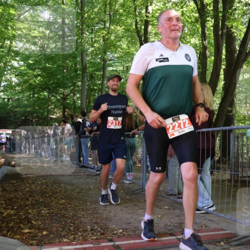 28.09.2025 - 33. Volkslauf durch das schöne Alstertal Strokosch-Dieckow http://msf.ph/oto/8953266 28.09.2025 12:30:10 Ziel 2096, 2097, 2245, 2456 meine-sportfotos.de