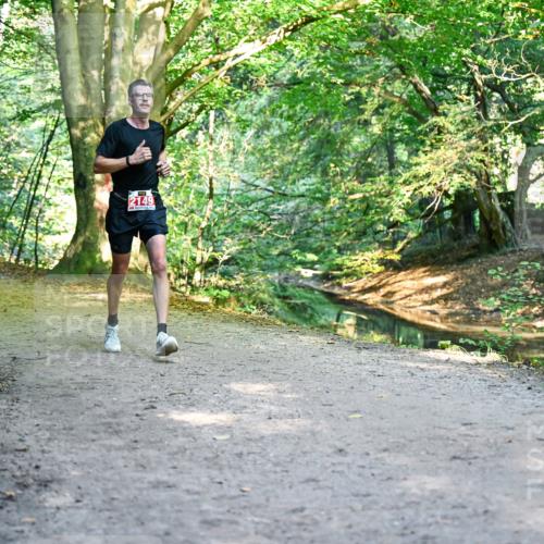 28.09.2025 - 33. Volkslauf durch das schöne Alstertal Dr. Thomas Lammeyer http://msf.ph/oto/8953288 28.09.2025 10:34:51 Laufen 2149 meine-sportfotos.de