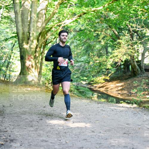 28.09.2025 - 33. Volkslauf durch das schöne Alstertal Dr. Thomas Lammeyer http://msf.ph/oto/8953374 28.09.2025 10:35:04 Laufen  meine-sportfotos.de