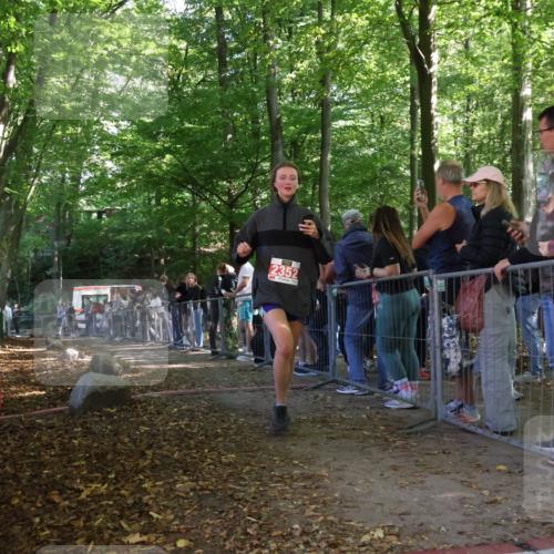 28.09.2025 - 33. Volkslauf durch das schöne Alstertal Strokosch-Dieckow http://msf.ph/oto/8953426 28.09.2025 12:31:13 Ziel 2352 meine-sportfotos.de