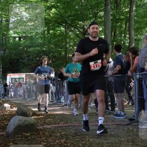 28.09.2025 - 33. Volkslauf durch das schöne Alstertal Strokosch-Dieckow http://msf.ph/oto/8953461 28.09.2025 12:31:40 Ziel 2176, 2354, 2493 meine-sportfotos.de