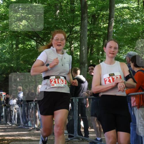 28.09.2025 - 33. Volkslauf durch das schöne Alstertal Strokosch-Dieckow http://msf.ph/oto/8953539 28.09.2025 12:32:23 Ziel 2163, 2177 meine-sportfotos.de