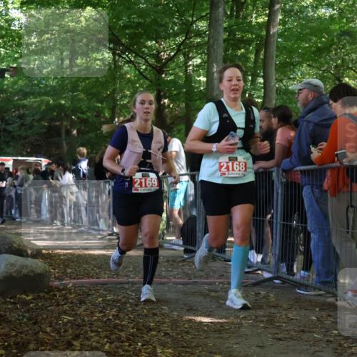 28.09.2025 - 33. Volkslauf durch das schöne Alstertal Strokosch-Dieckow http://msf.ph/oto/8953574 28.09.2025 12:32:45 Ziel 2168, 2169, 2603 meine-sportfotos.de