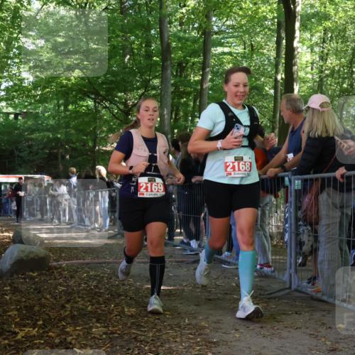28.09.2025 - 33. Volkslauf durch das schöne Alstertal Strokosch-Dieckow http://msf.ph/oto/8953580 28.09.2025 12:32:46 Ziel 2169, 2603, 2992 meine-sportfotos.de