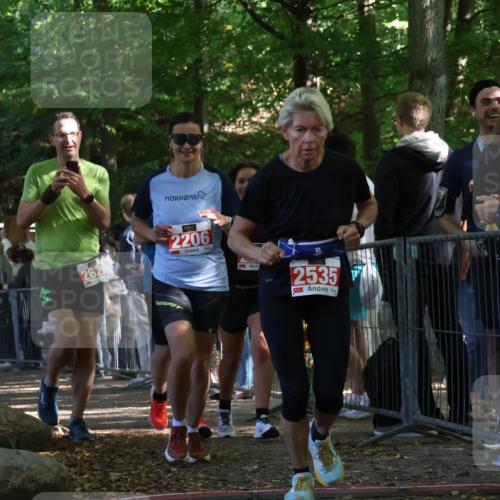 28.09.2025 - 33. Volkslauf durch das schöne Alstertal Strokosch-Dieckow http://msf.ph/oto/8953628 28.09.2025 12:33:02 Ziel 2206, 2285, 2286, 2535, 2629 meine-sportfotos.de