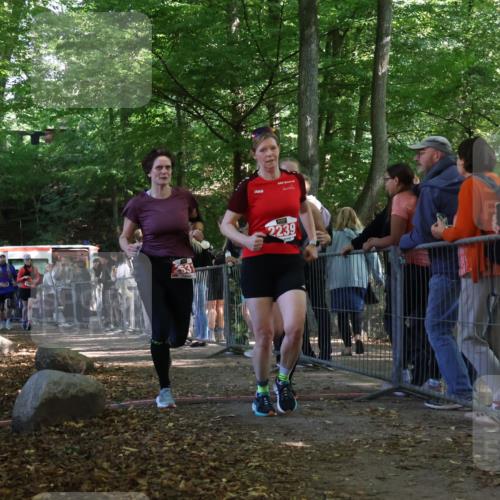 28.09.2025 - 33. Volkslauf durch das schöne Alstertal Strokosch-Dieckow http://msf.ph/oto/8953657 28.09.2025 12:33:13 Ziel 1098, 1738, 2043, 2044, 2239, 2526, 2531 meine-sportfotos.de