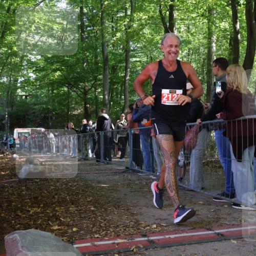 28.09.2025 - 33. Volkslauf durch das schöne Alstertal Strokosch-Dieckow http://msf.ph/oto/8953716 28.09.2025 12:33:41 Ziel 1101 meine-sportfotos.de