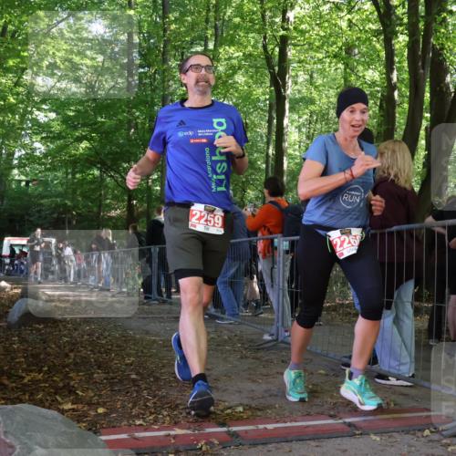 28.09.2025 - 33. Volkslauf durch das schöne Alstertal Strokosch-Dieckow http://msf.ph/oto/8953797 28.09.2025 12:34:18 Ziel 2259, 2600 meine-sportfotos.de