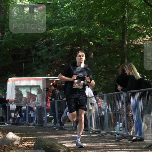 28.09.2025 - 33. Volkslauf durch das schöne Alstertal Strokosch-Dieckow http://msf.ph/oto/8953803 28.09.2025 12:34:20 Ziel 2600 meine-sportfotos.de
