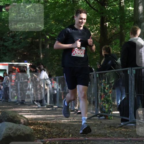 28.09.2025 - 33. Volkslauf durch das schöne Alstertal Strokosch-Dieckow http://msf.ph/oto/8953808 28.09.2025 12:34:21 Ziel 2600 meine-sportfotos.de