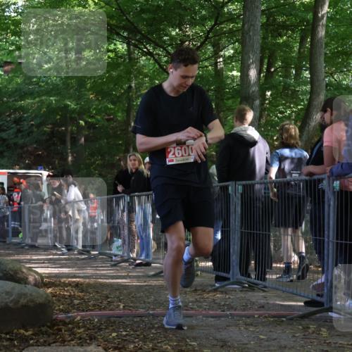 28.09.2025 - 33. Volkslauf durch das schöne Alstertal Strokosch-Dieckow http://msf.ph/oto/8953811 28.09.2025 12:34:22 Ziel 2600 meine-sportfotos.de