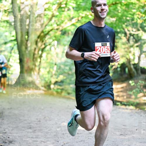 28.09.2025 - 33. Volkslauf durch das schöne Alstertal Dr. Thomas Lammeyer http://msf.ph/oto/8953818 28.09.2025 10:36:59 Laufen 2062 meine-sportfotos.de