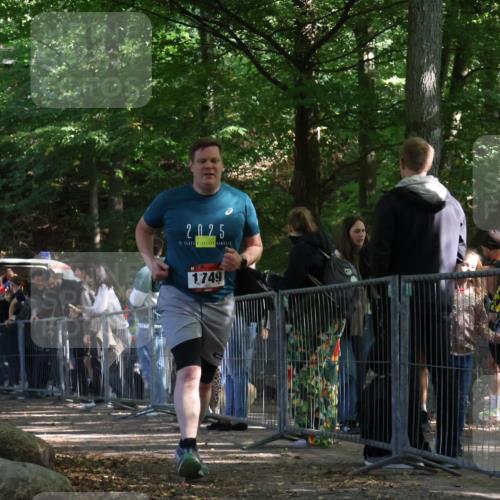 28.09.2025 - 33. Volkslauf durch das schöne Alstertal Strokosch-Dieckow http://msf.ph/oto/8953850 28.09.2025 12:35:01 Ziel 1749 meine-sportfotos.de