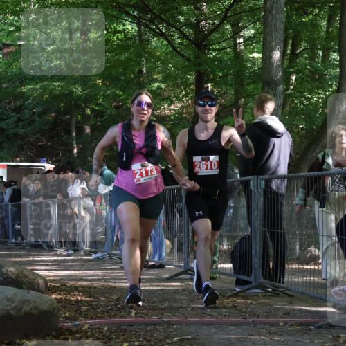 28.09.2025 - 33. Volkslauf durch das schöne Alstertal Strokosch-Dieckow http://msf.ph/oto/8953879 28.09.2025 12:35:13 Ziel 2173, 2610, 2625 meine-sportfotos.de