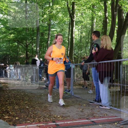 28.09.2025 - 33. Volkslauf durch das schöne Alstertal Strokosch-Dieckow http://msf.ph/oto/8953931 28.09.2025 12:35:25 Ziel  meine-sportfotos.de