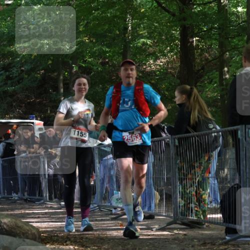 28.09.2025 - 33. Volkslauf durch das schöne Alstertal Strokosch-Dieckow http://msf.ph/oto/8953937 28.09.2025 12:35:50 Ziel 1155, 2563 meine-sportfotos.de