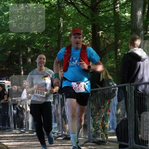 28.09.2025 - 33. Volkslauf durch das schöne Alstertal Strokosch-Dieckow http://msf.ph/oto/8953939 28.09.2025 12:35:51 Ziel 1155, 2563 meine-sportfotos.de