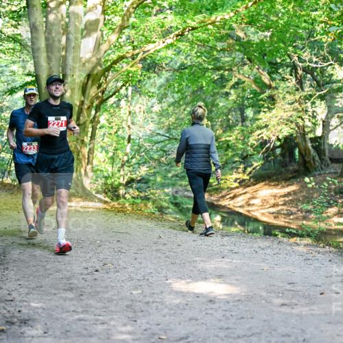 28.09.2025 - 33. Volkslauf durch das schöne Alstertal Dr. Thomas Lammeyer http://msf.ph/oto/8954000 28.09.2025 10:37:41 Laufen 2233, 2271 meine-sportfotos.de
