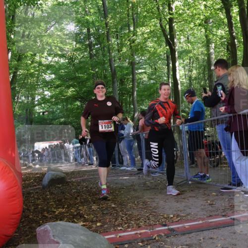 28.09.2025 - 33. Volkslauf durch das schöne Alstertal Strokosch-Dieckow http://msf.ph/oto/8954035 28.09.2025 12:37:33 Ziel 1103 meine-sportfotos.de