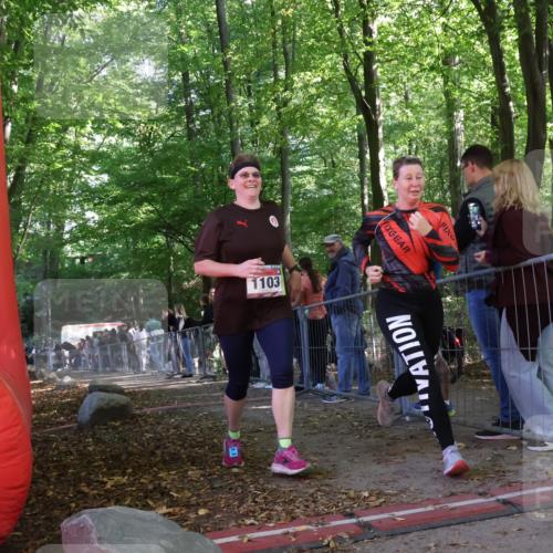 28.09.2025 - 33. Volkslauf durch das schöne Alstertal Strokosch-Dieckow http://msf.ph/oto/8954038 28.09.2025 12:37:33 Ziel 1103 meine-sportfotos.de