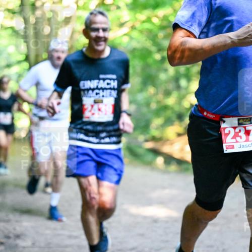 28.09.2025 - 33. Volkslauf durch das schöne Alstertal Dr. Thomas Lammeyer http://msf.ph/oto/8954123 28.09.2025 10:37:56 Laufen 2371 meine-sportfotos.de